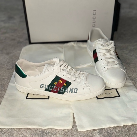 Gucci White Sneakers with Green and Red Accents - Picture 1 of 7